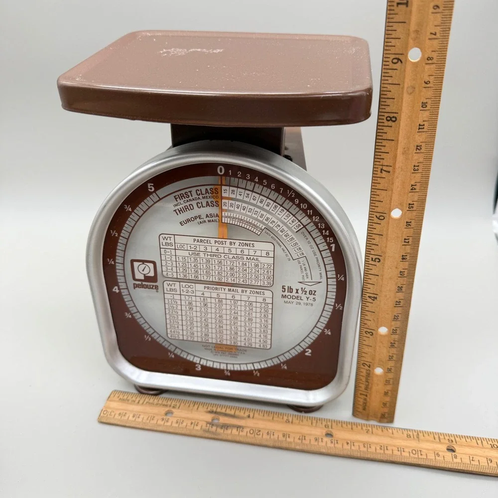 Vintage Pelouze Model Y-5 Postal Scale 5lb Brown Metal 1978 Evanston IL USA